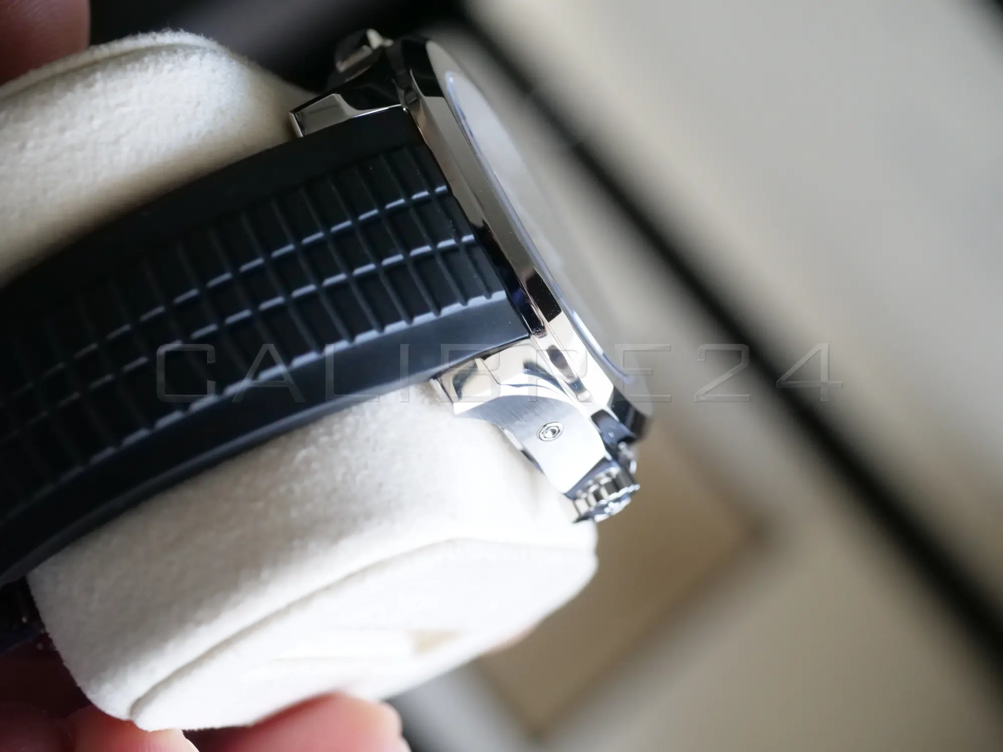 Patek Philippe Aquanaut Travel Time 5164A-001 2022 full set box papers serial hang tag Calibre24 Perth Australia