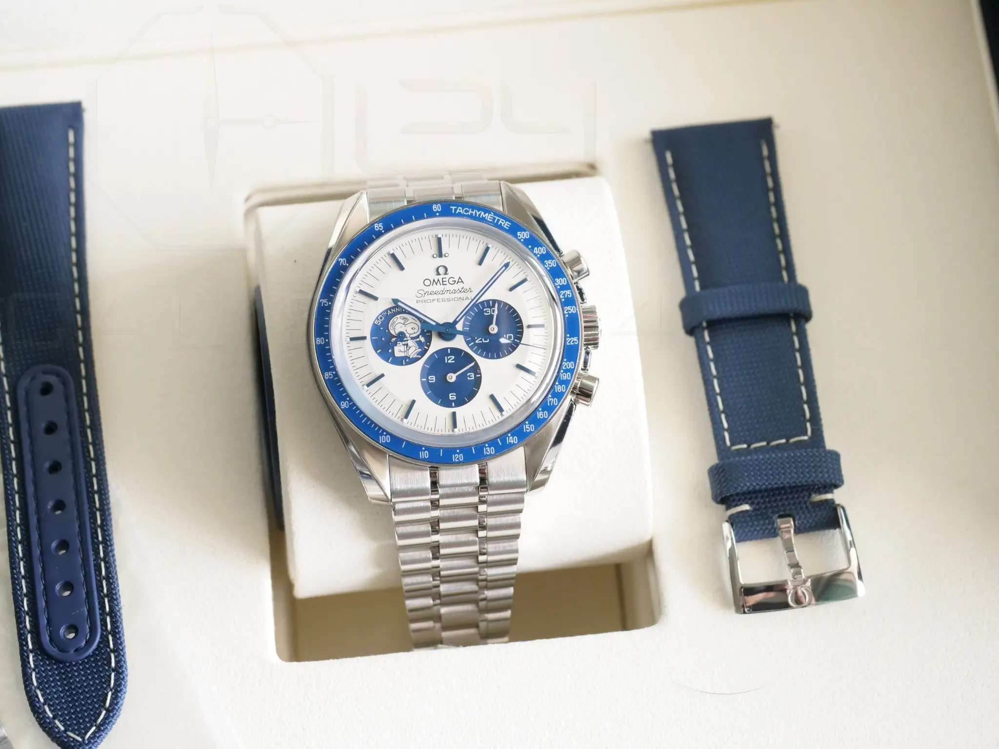 Omega Speedmaster Silver Snoopy Award 50th Anniversary Mint Condition with bracelet 2024 full set with box and papers for sale at Calibre24 Luxury Watches Perth Australia