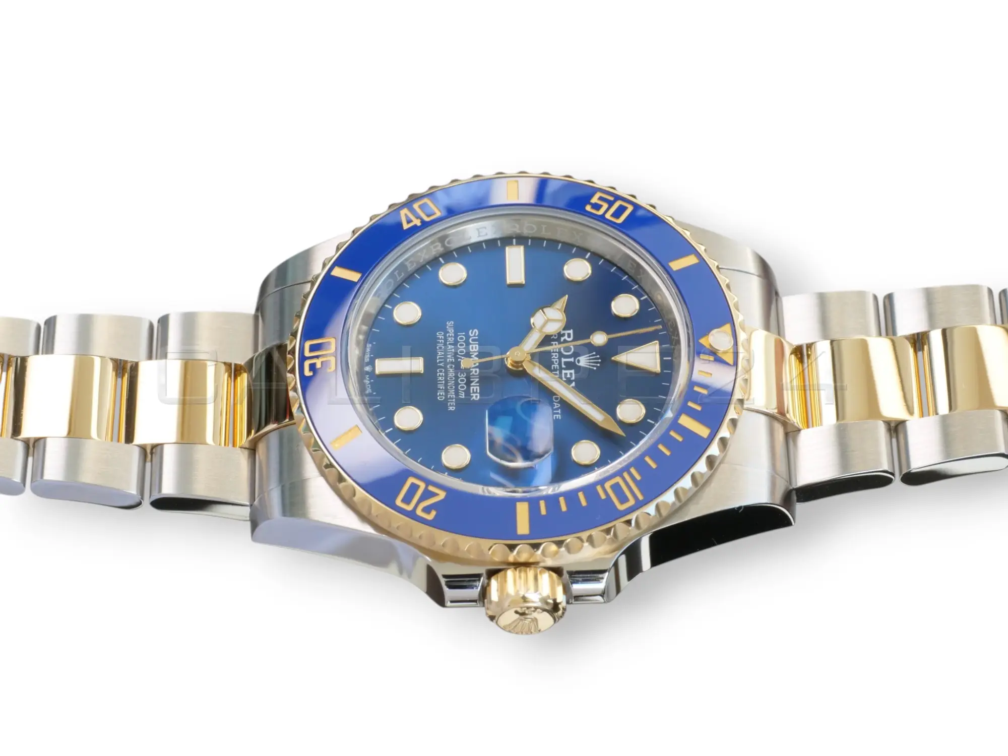 Rolex Submariner Date 41 Bluesy 126613LB yellow Rolesor blue dial blue bezel 2025 mint front view 41mm
