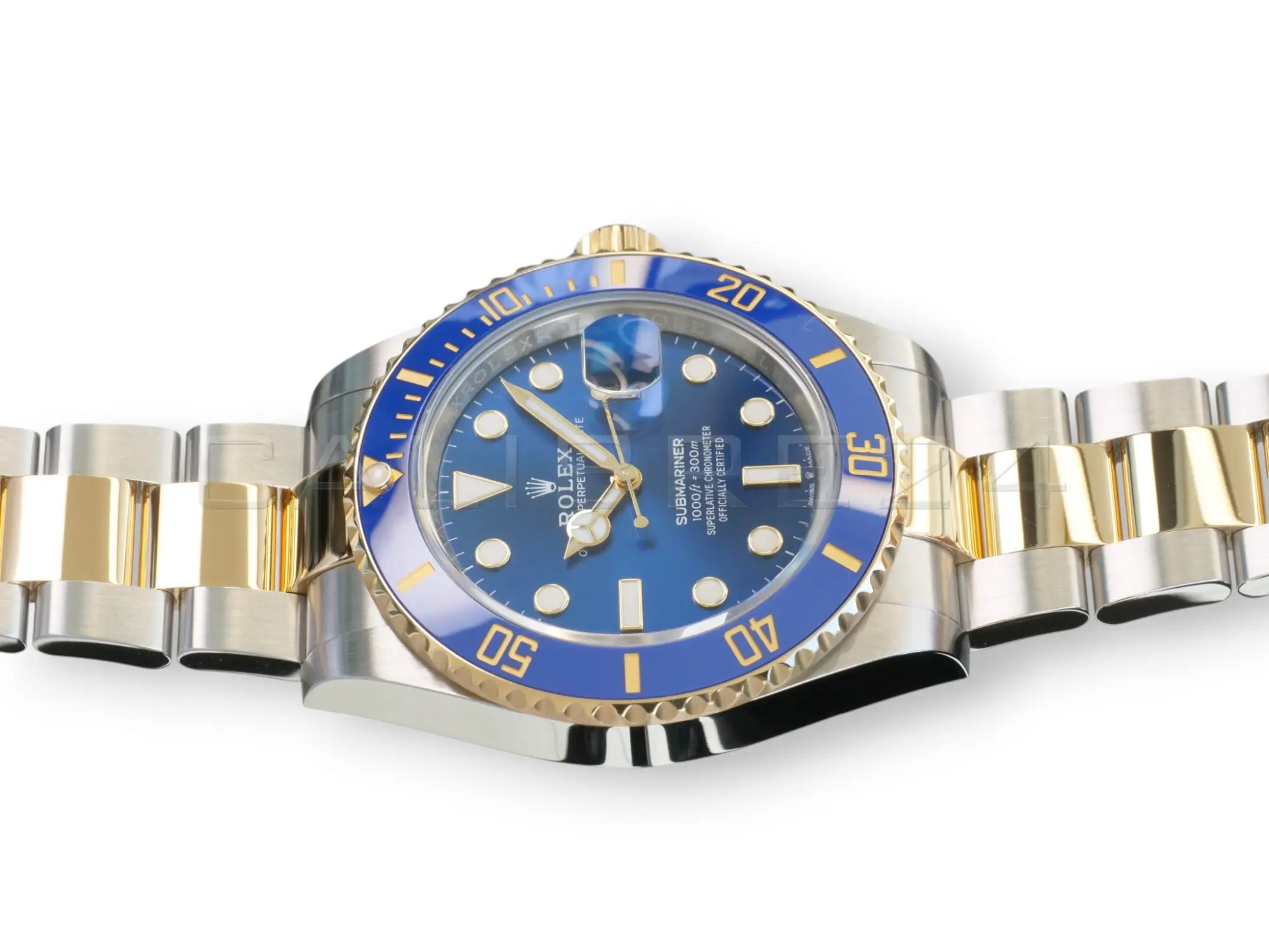 Rolex Submariner Date 41 Bluesy 126613LB yellow Rolesor blue dial blue bezel 2025 mint front view 41mm