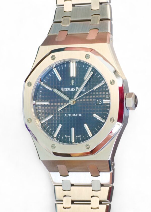AUDEMARS PIGUET ROYAL OAK 41MM BOUTIQUE EXCLUSIVE DISCONTINUED BLUE DIAL 15400ST Calibre24 Luxury Watches
