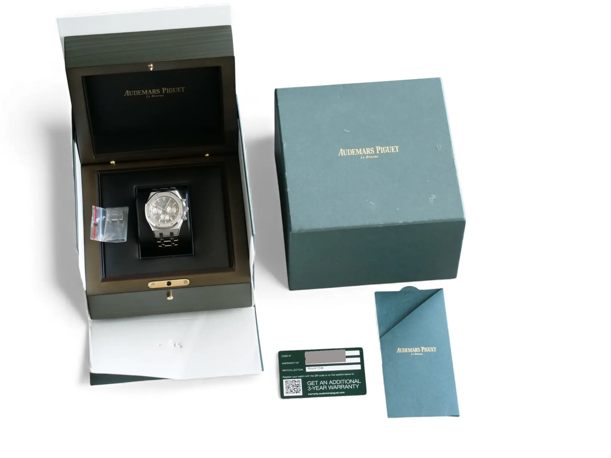 Audemars Piguet Royal Oak Chronograph 26715ST Mint Like New Condition 2024 full set with box and papers for sale at Calibre24 Luxury Watches Perth Australia