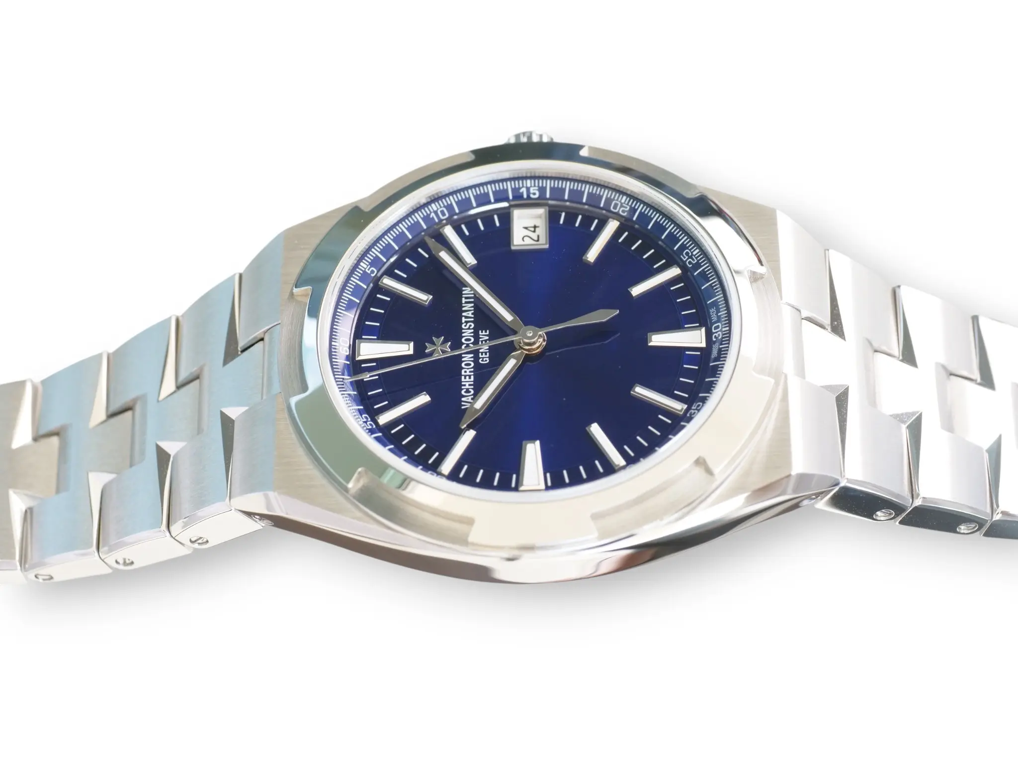 Vacheron Constantin Overseas 4520V Blue Dial Mint & Like New Condition full set with box and papers for sale at Calibre24 Luxury Watches Perth Australia