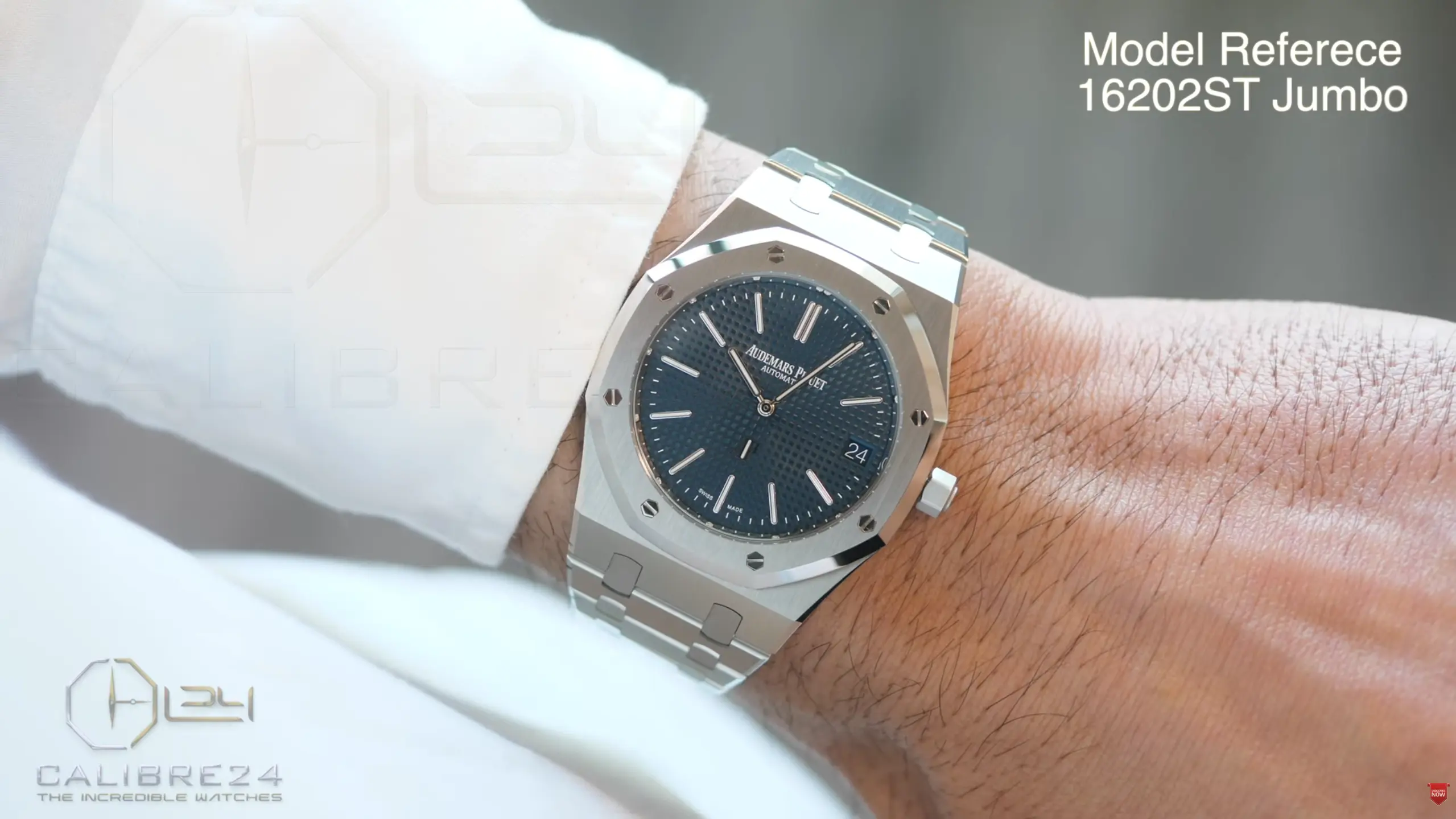Audemars Piguet 15550ST vs Jumbo Review at Calibre24 Luxury Watches Perth Australia 08