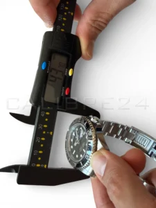 Rolex Sea Dweller 126600 dimensions Calibre24 review and comparison Rolex Submariner vs Rolex Sea Dweller vs Rolex Deep Sea James Cameron vs Rolex Deepsea Challenge 01