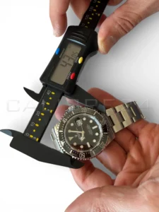 Rolex Sea Dweller 126600 dimensions Calibre24 review and comparison Rolex Submariner vs Rolex Sea Dweller vs Rolex Deep Sea James Cameron vs Rolex Deepsea Challenge 01