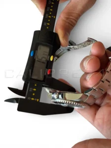 Rolex Sea Dweller 126600 dimensions Calibre24 review and comparison Rolex Submariner vs Rolex Sea Dweller vs Rolex Deep Sea James Cameron vs Rolex Deepsea Challenge 01