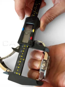 Rolex Sea Dweller 126600 dimensions Calibre24 review and comparison Rolex Submariner vs Rolex Sea Dweller vs Rolex Deep Sea James Cameron vs Rolex Deepsea Challenge 01