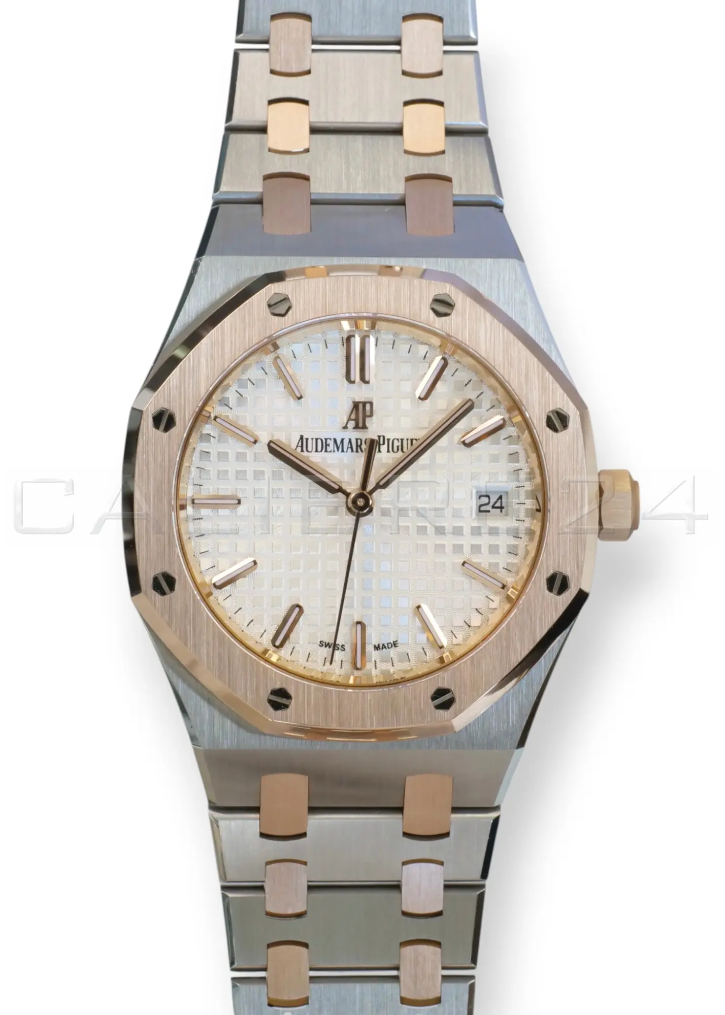 AUDEMARS PIGUET ROYAL OAK 34MM TWO TONE 2020 SILVER WHITE DIAL 77350SR.OO.1261SR.01