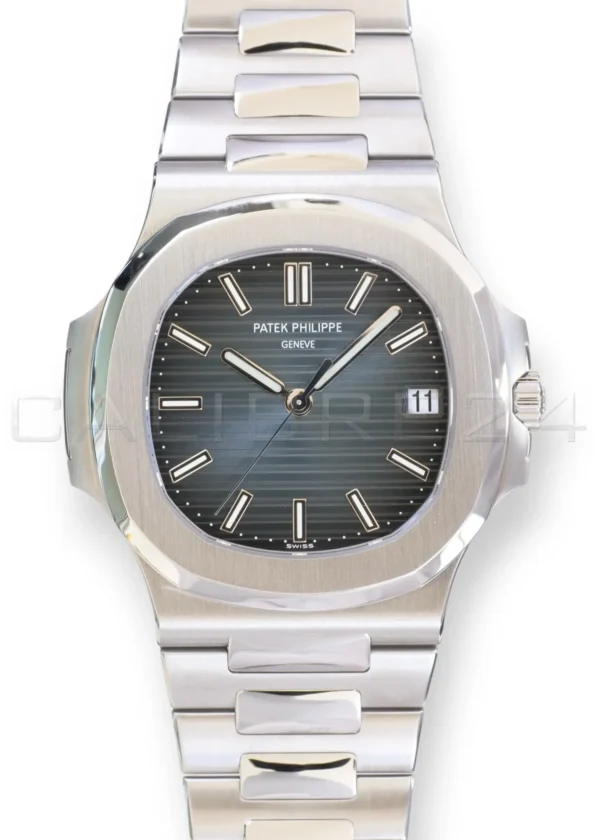 Patek Philippe Nautilus 5711/1A-010 blue dial 2017 old-style dial stainless steel 40mm front view