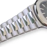Patek Philippe 5711/1A-010 integrated bracelet fold-over deployant clasp horizontal brushed links