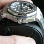 AP Royal Oak Offshore Diver 15720ST grey dial white gold markers blue internal rotating dive bezel close-up