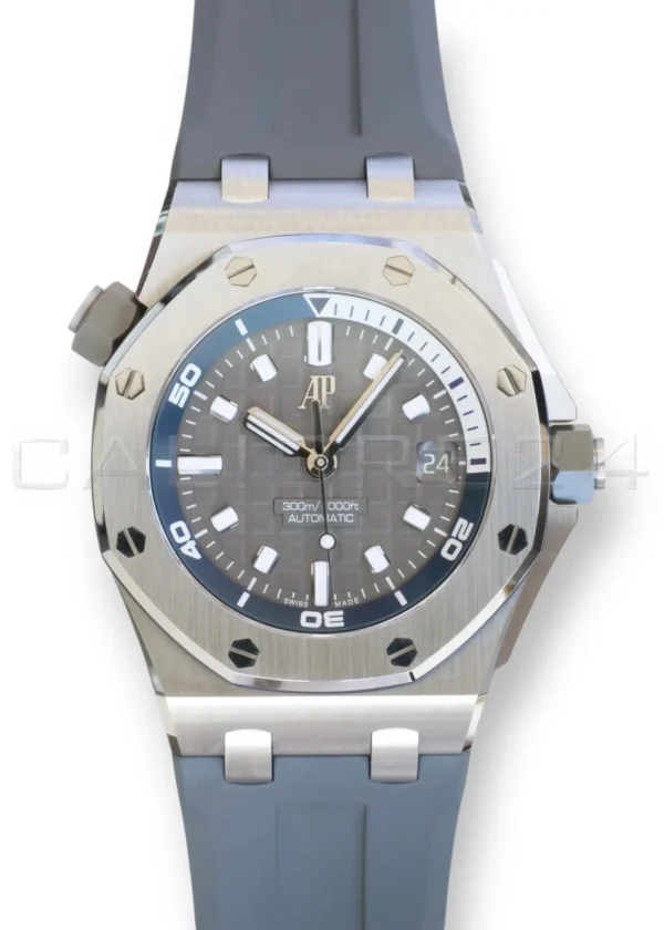 Audemars Piguet Royal Oak Offshore Diver 15720ST grey Mega Tapisserie dial 2025 mint 42mm stainless steel front