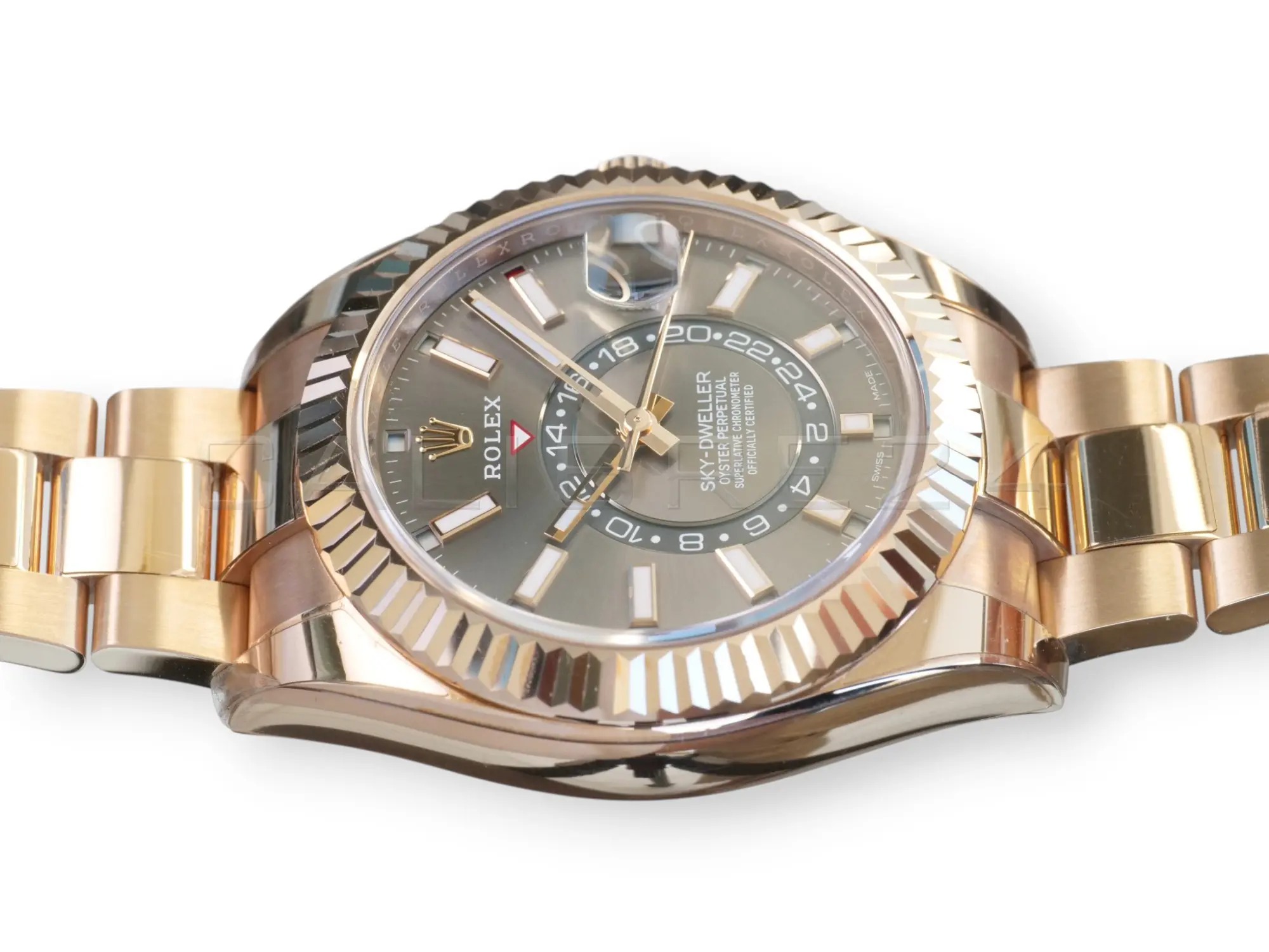 Rolex 326935 dark rhodium lacquer dial Everose gold index markers Chromalight hands Saros apertures